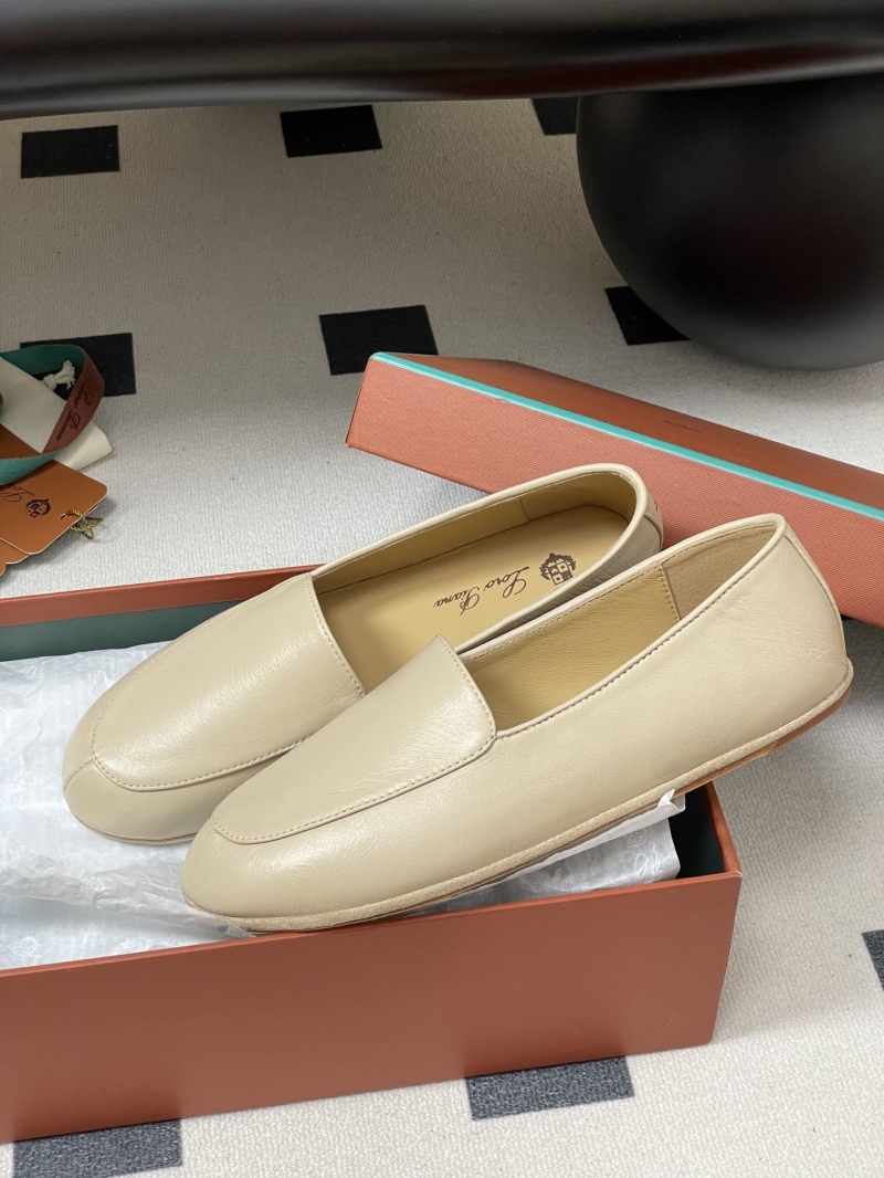 L0r0 P1ana loafers